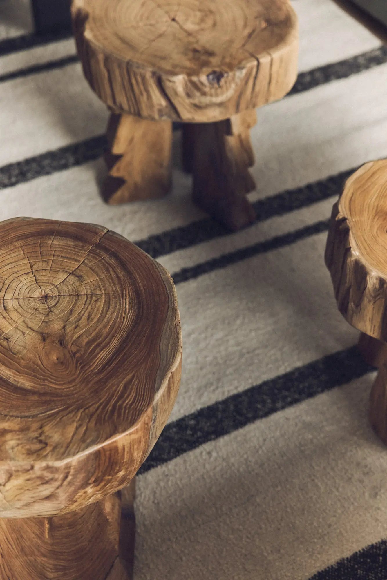 tabouret en bois arqué - Amsterdam Déco