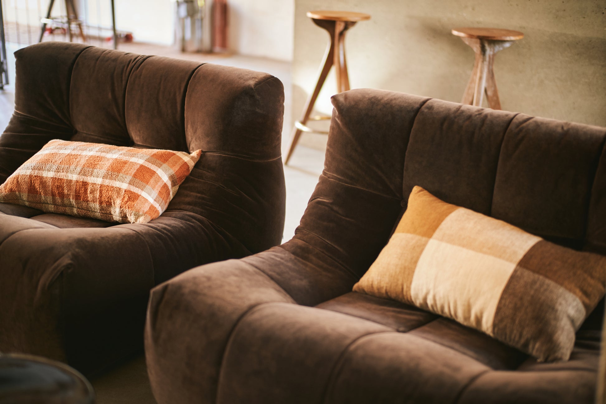 Lazy Lounge Chair Royal Velvet Espresso hk living hk living