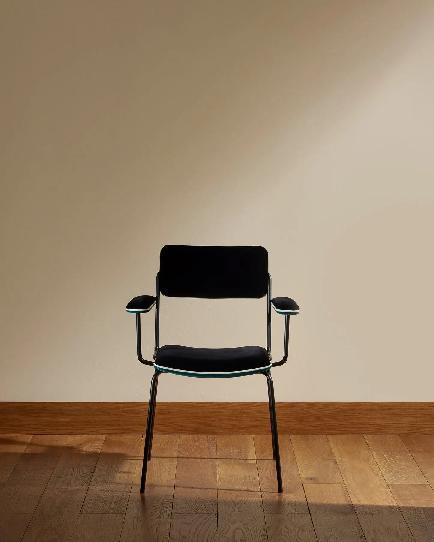 Chaise accoudoirs Double Jeu Maison Sarah Lavoine