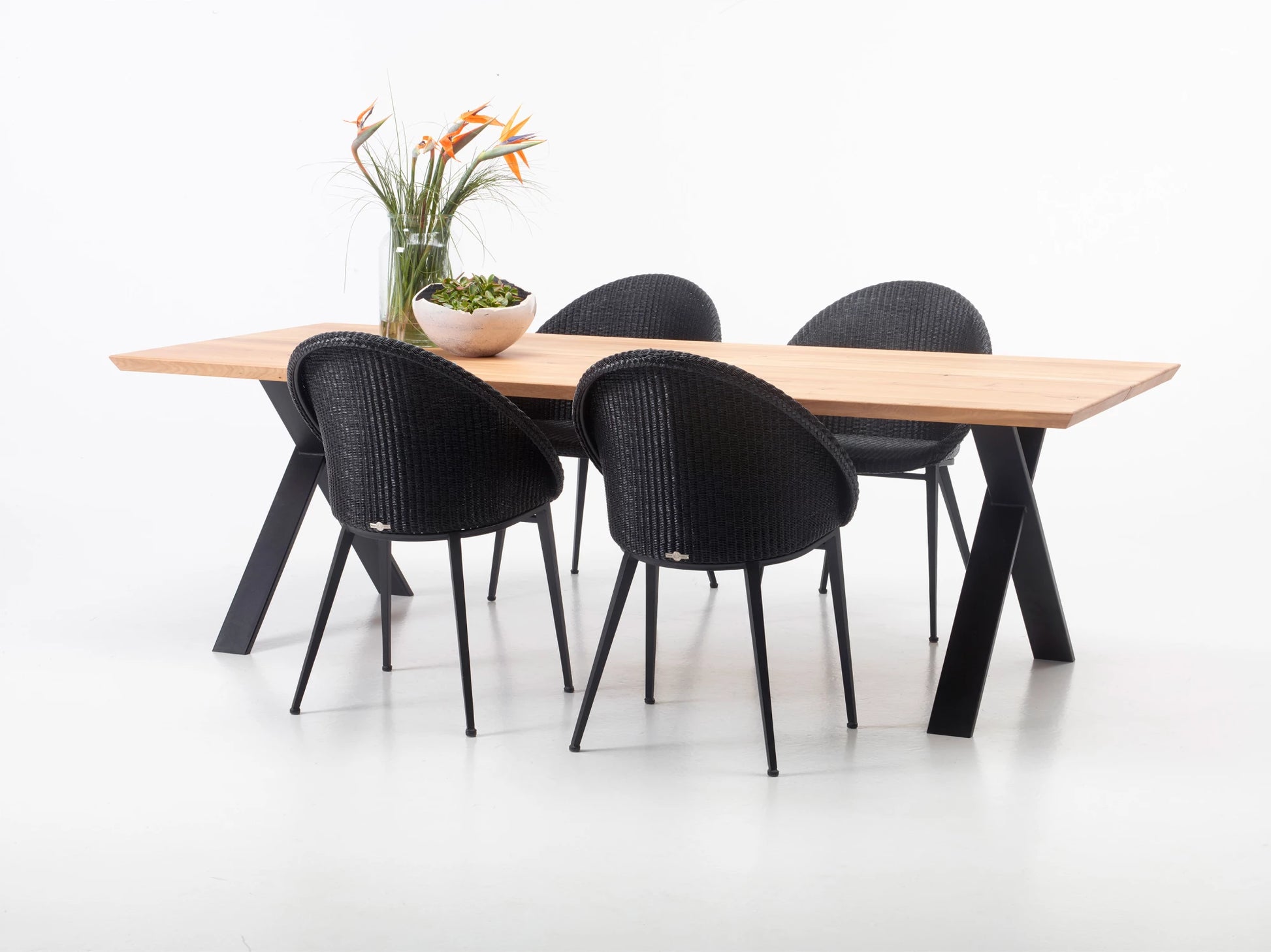 Albert Dining Table X vincent sheppard vincent sheppard